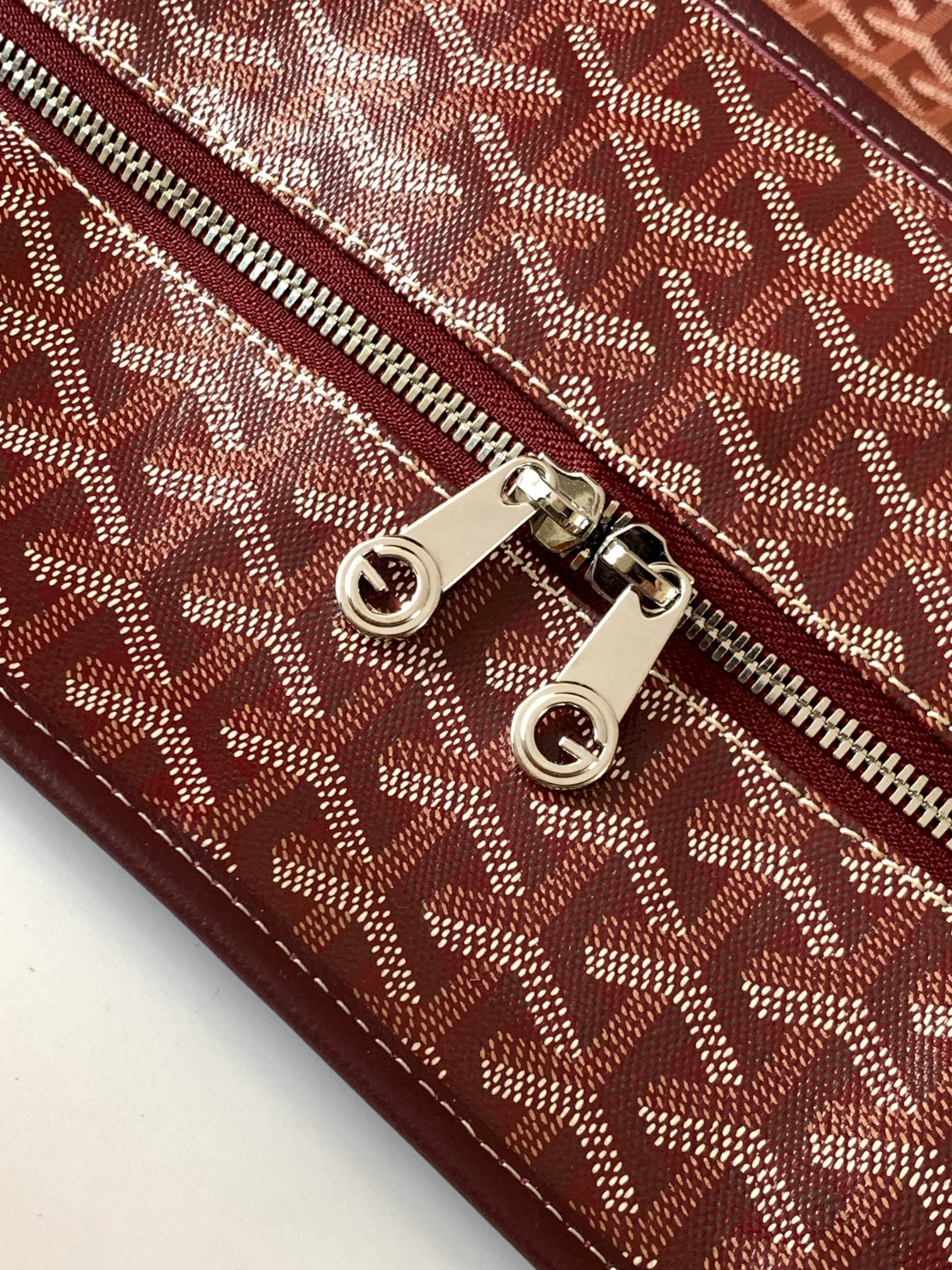 Artois GM Tote Bag In Burgundy